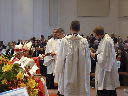 Ordination of four Vancouver-area priests