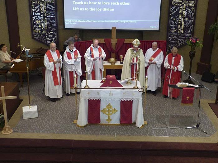 Saint Matthew's (Abbotsford, BC) celebrates its Patronal Festival with Bishop Charlie